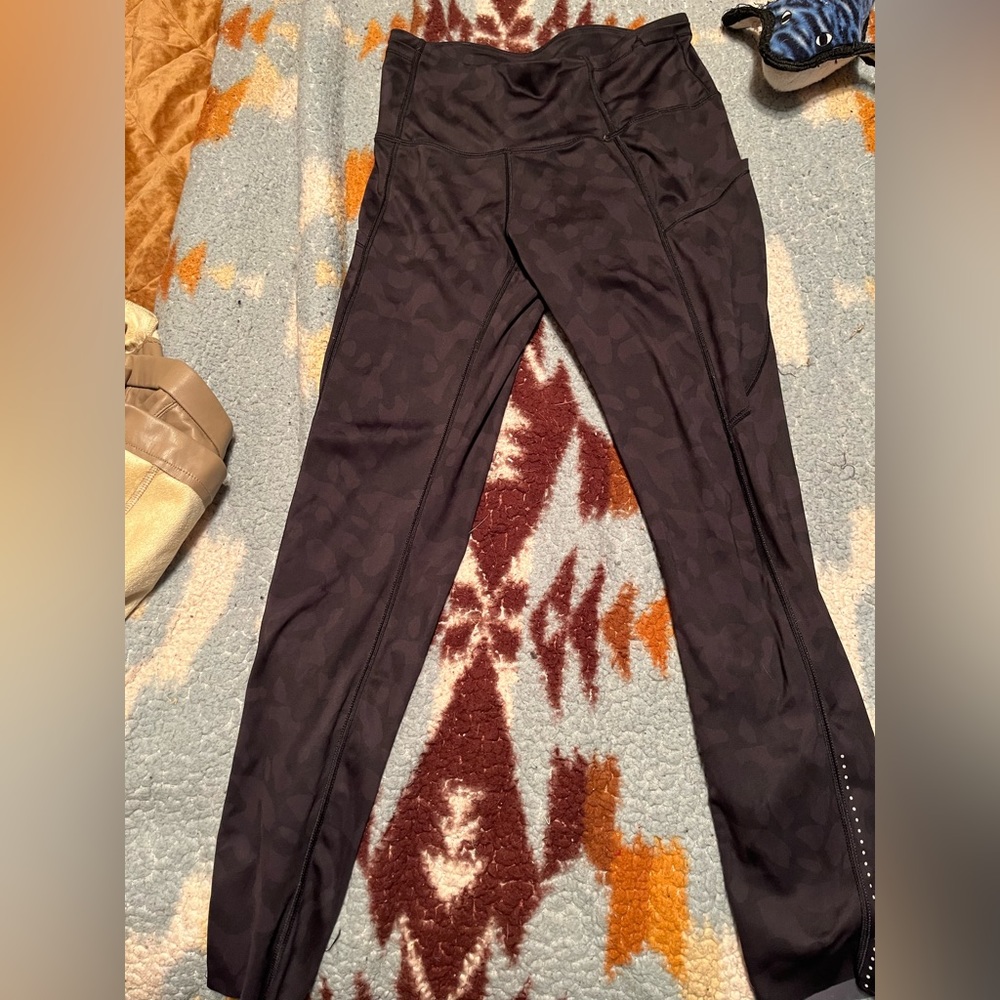 Black leopard leggings